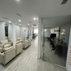 Cho thuê văn phòng 140m2 ở 9 Trương Quốc Dung, Q.Phú Nhuận giá 9,9$/m2