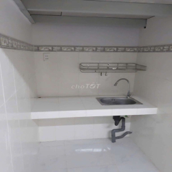 Phòng Ban Công riêng, Cửa Sổ trời, cách HUIT Công Thương, Aeon  3 phút