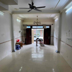 ⚜️MT KHU HỌ LÊ , 4 X 19M  , 2 LẦU SÂN THƯỢNG , DTSD 200M2 ⚜️