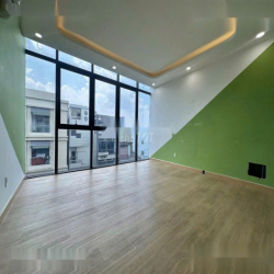 CHO THUÊ NHÀ MT 590 ĐIỆN BIÊN PHỦ Q3 DT 5x20m trệt 4 lầu giá 60tr