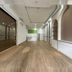 CHO THUÊ NHÀ MT 590 ĐIỆN BIÊN PHỦ Q3 DT 5x20m trệt 4 lầu giá 60tr