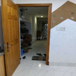 Nhà trọ bình thạnh(gần Hàng Xanh)