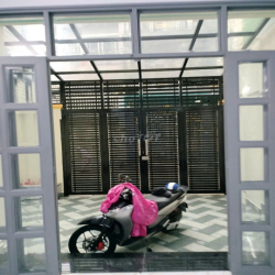 Cho thuê nhà Nguyên căn mặt tiền đường Nguyễn Ngọc Lộc