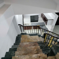 Cho thuê nhà Nguyên căn mặt tiền đường Nguyễn Ngọc Lộc