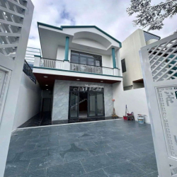 Bán gấp Biệt thự VIP Mặt tiền đường trung tâm quận Cẩm Lệ Đà Nẵng