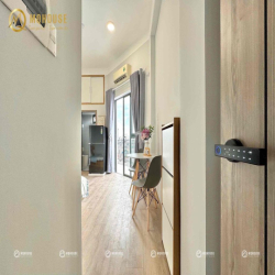 Cho thuê căn hộ ban công, studio, full NT mới, máy giặt riêng gần Aeon