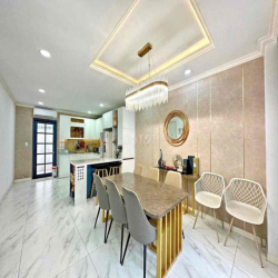 CHO THUÊ BIỆT THỰ ĐẸP MỚI – GẦN TRỤC ĐƯỜNG NGUYỄN THỊ THẬP & NG V LINH