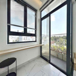 Duplex Ban Công Thoáng Mát Ngay Công Viên Làng Hoa