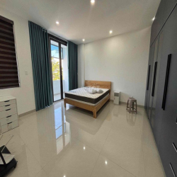 CHO THUÊ NHÀ Ở KINH DOANH MỚI 4 PHÒNG NGỦ FULL NỘI THẤT CÓ THANG MÁY K