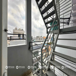 CHO THUÊ PHÒNG BANCOL - SIÊU RỘNG,THANG MÁY NGAY ĐỘC LẬP,LUỸ BÁN BÍCH