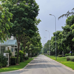 Cho thuê nhà phố Eco Xuân 1 trệt 1 lầu giá 12tr có số nt sát Lotte