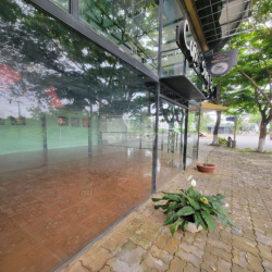 NHÀ 2 TẦNG 2 MẶT TIỀN GẦN CHỢ HÒA CHÂU