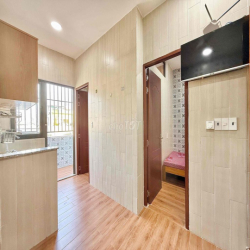 ✨ CĂN HỘ 2 PHÒNG NGỦ – FULL NỘI THẤT – BAN CÔNG Thang Máy