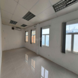 Mặt bằng siêu rộng 230m² Đỗ Xuân Hợp – phù hợp làm văn phòng