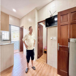 ✨ CĂN HỘ 2 PHÒNG NGỦ – FULL NỘI THẤT – BAN CÔNG Thang Máy