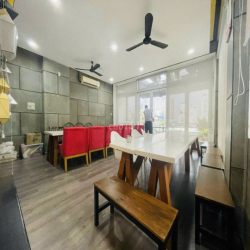 NHÀ ĐƯỜNG HUỲNH TỊNH CỦA DIỆN TÍCH: 7X20M TRỆT 2 LẦU CHO THUÊ
