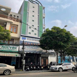 Cho thuê nhà 5 tầng ngay Bệnh viện mắt Đà Nẵng
