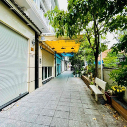 Nhà Phố 1/ Phạm Văn Chiêu Ô Tô Ngủ Nhà 3Lầu ST 5PN 18tr(nội thất CB)