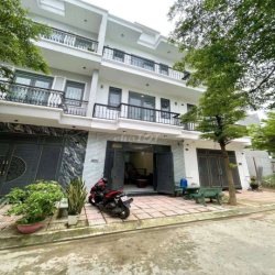 Cho thuê nhà có nội thất ngã 6 An Phú