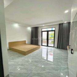 Cho thuê nhà có nội thất ngã 6 An Phú