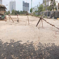 Cho thuê đất đã san lấp mặt tiền Võ Chí Công
