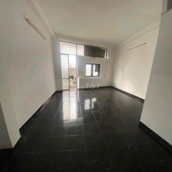 Cho thuê nhà nguyên căn Đường Dương Quảng Hàm Quận GV