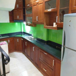 nhà ngõ 129 khuất duy tiến 80m x 5T thang máy