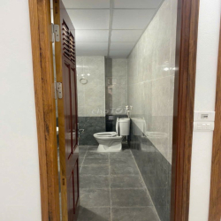 nhà ngõ 30 nguyễn thị định 55m x5T ngõ ô tô tránh