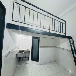 PHÒNG BAN CÔNG GẦN HUTECH, UEF, PHẠM VĂN ĐỒNG, BÌNH THẠNH, TÂN BÌNH