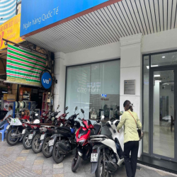 Cho thuê nguyên tòa nhà mặt tiền