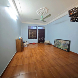 Cho thuê nhà ngõ 151 Nguyễn Đức Cảnh - 50m2 - 4 tầng - 5 ngủ