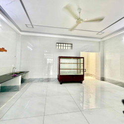 Nhà đẹp khu Aeon Tên Lửa 5x20,3.5 tấm,4 phòng