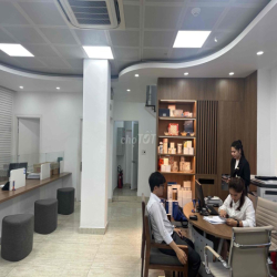 Cho thuê nguyên tòa nhà mặt tiền