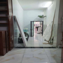 cho thuê nhà nguyên căn mặt tiền đông đúc 