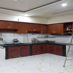 cho thuê nhà nguyên căn mặt tiền đông đúc 