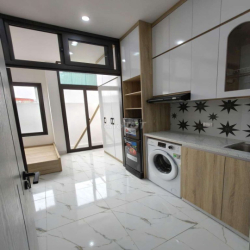 Căn hộ Studio 2n Ngõ 95 Cự Lộc 6tr3- 7tr2