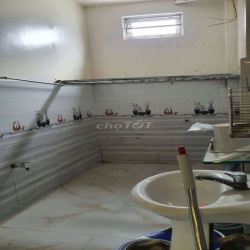 cho thuê nhà nguyên căn mặt tiền đông đúc 