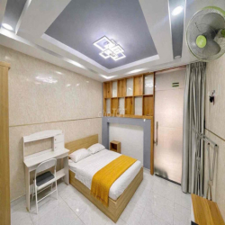 Phòng Studio Full nội thất, máy giặt riêng, đường xe hơi