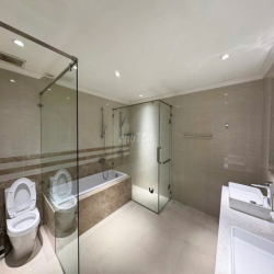 Cho thuê căn góc VIP - 3PN 178m2 Saigon Royal Q4, view pháo hoa