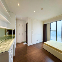Cho thuê căn góc VIP - 3PN 178m2 Saigon Royal Q4, view pháo hoa