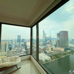 Cho thuê căn góc VIP - 3PN 178m2 Saigon Royal Q4, view pháo hoa