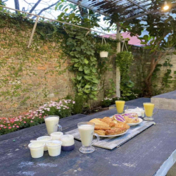 CHỦ NGỘP bán căn nhà nhỏ xinh 45,5m2 giá sang tên 617trieu có hồ cá ko