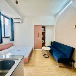 Studio full nt ngay vòng xoay Lê Đại Hành