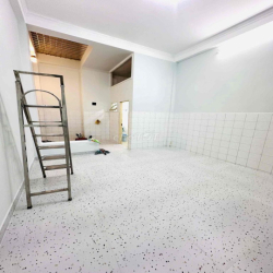 Mặt bằng kinh doanh 76m2 mặt tiền đường Xuân Hồng