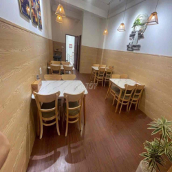 MẶT TIỀN PHAN HUY ÍCH - 4 x 35 - 3 TẦNG - PHÒNG SIÊU LỚN GIÁ TỐT