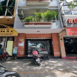 Mặt bằng kinh doanh 76m2 mặt tiền đường Xuân Hồng