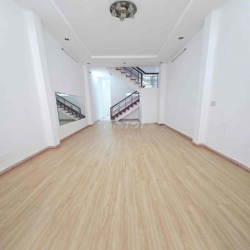 Nhà 2,5 Tấm,Hẻm 6m,2PN,2WC+ Phòng Khách,Bếp Rộng Rãi
