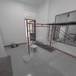 CHO THUÊ NHÀ 5 X 20M TRỆT LẦU 5PN 5VC MỚI ĐẸP KHU NỘI BỘ TÂY THẠNH 