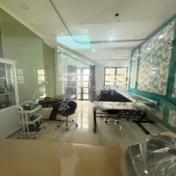 Cho thuê mặt bằng tầng trệt nhà có hầm Cityland Park Hill Gò Vấp