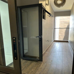 CHO THUÊ CĂN HỘ 2PN CÓ BAN CÔNG - GIÁ 5.5TR TẠI OPAL SKYLINE